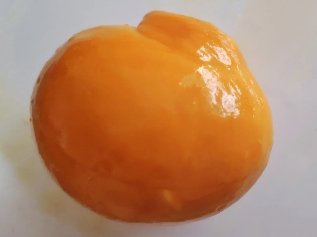 Pequi fresco nativo da Chapada do Araripe em preparo culinário