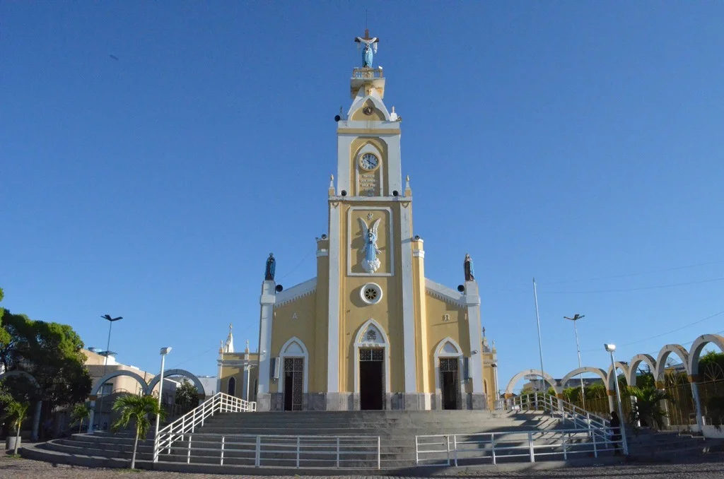 Fachada da Basílica Santuário de Nossa Senhora das Dores em Juazeiro do Norte