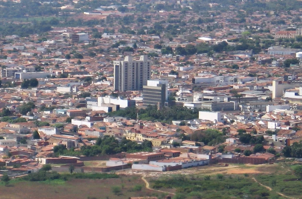 Vista panorâmica do Vale do Cariri a partir da Colina do Horto em Juazeiro do Norte
